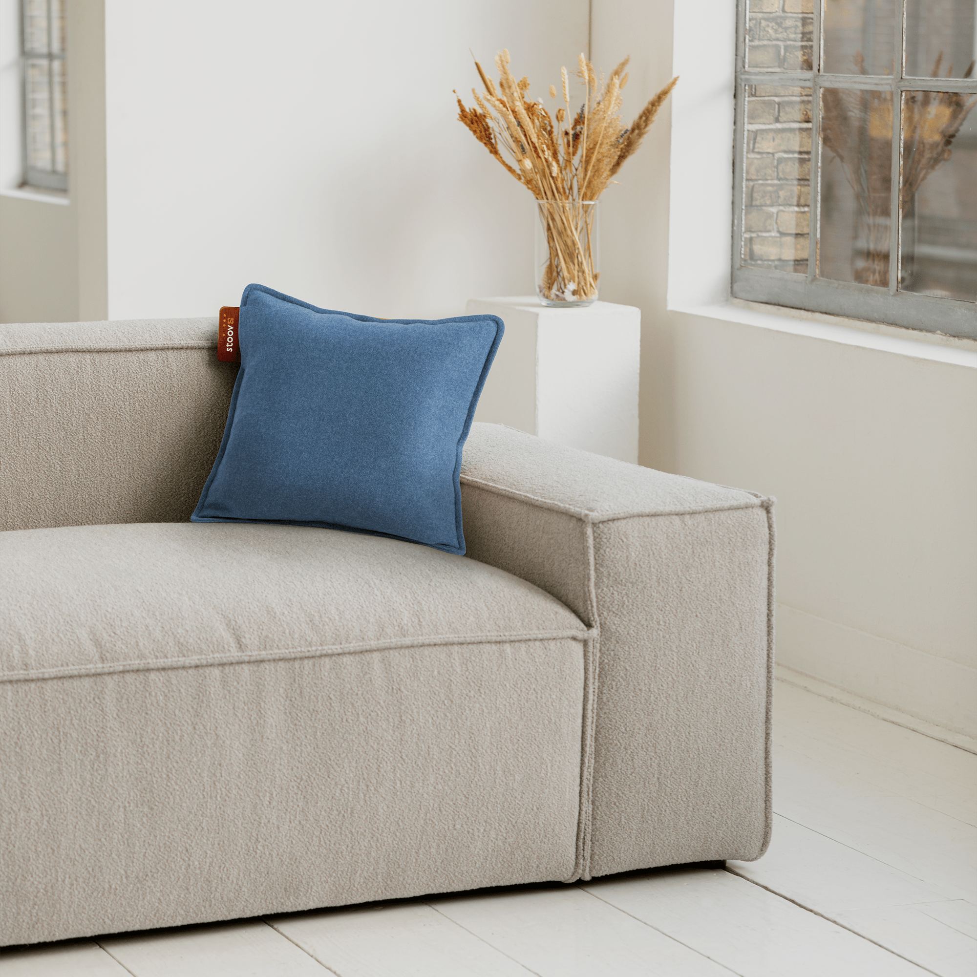 Secondary hover image