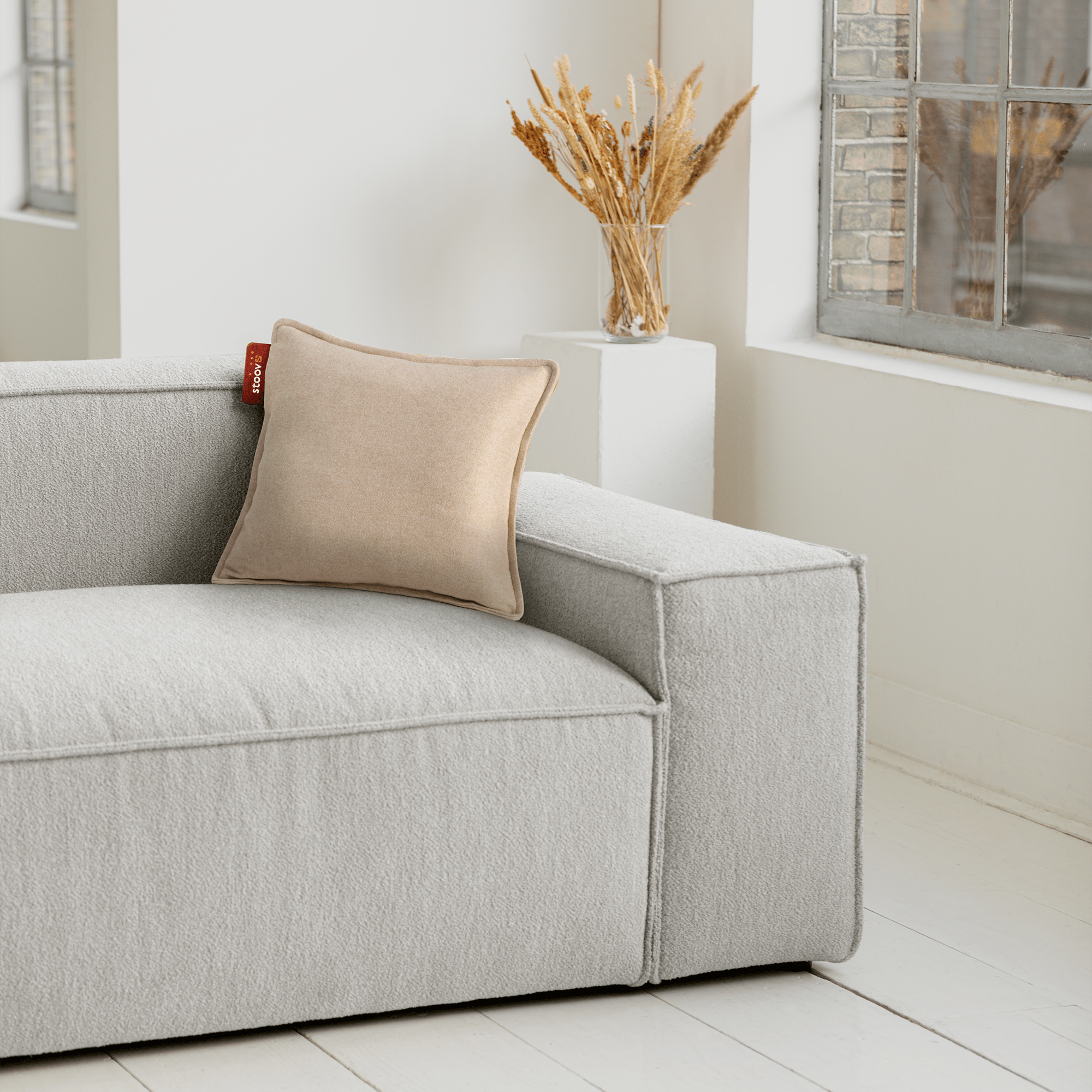 Secondary hover image