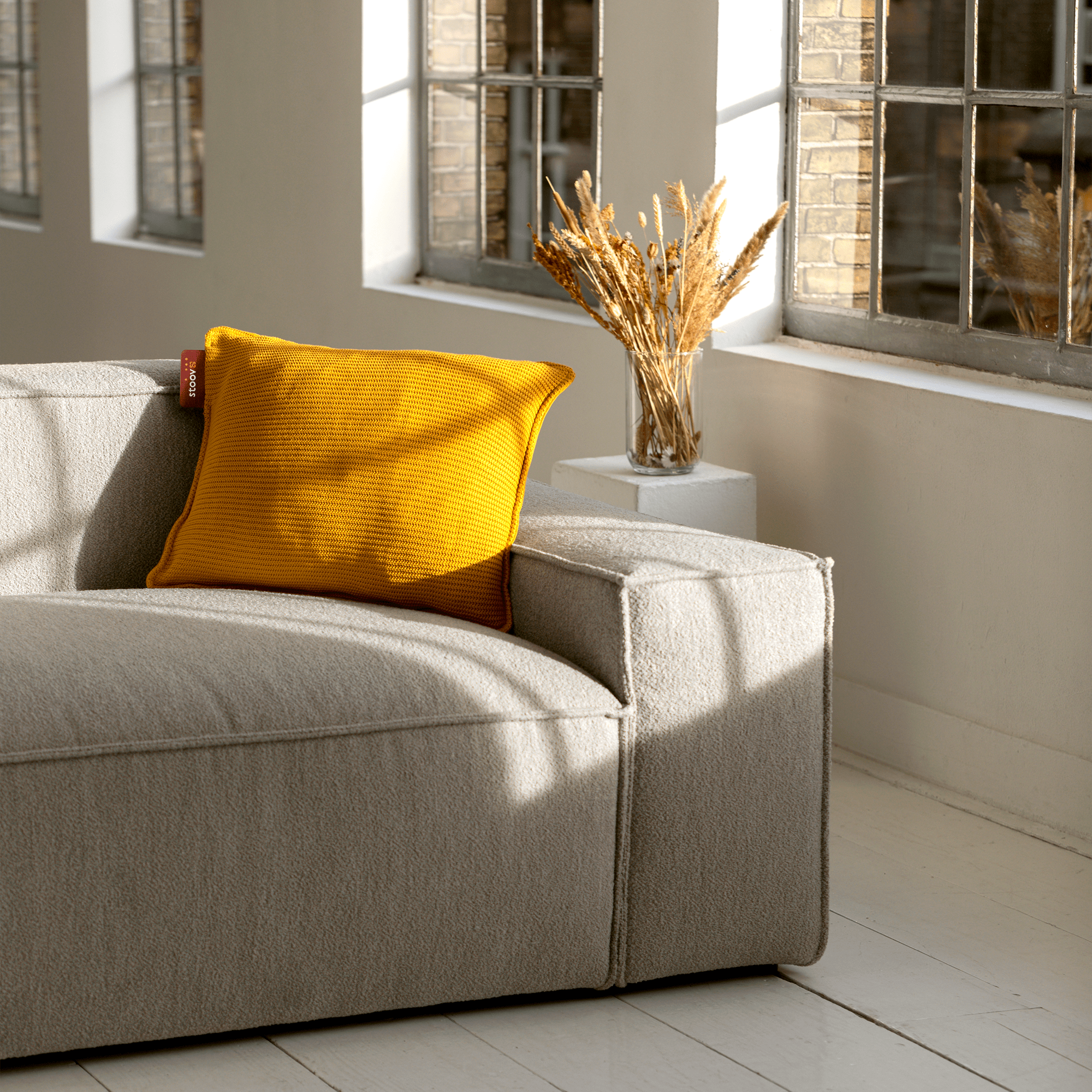 Secondary hover image #color_ocher-yellow